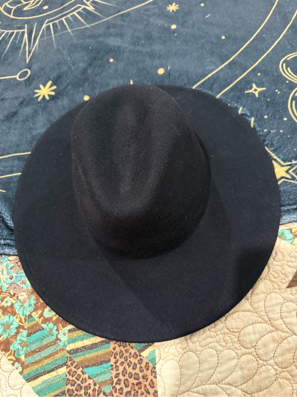 Restyle Enchanted Forest wool hat featuring vibrant purple moth and moon phases - Picture 4 of 5